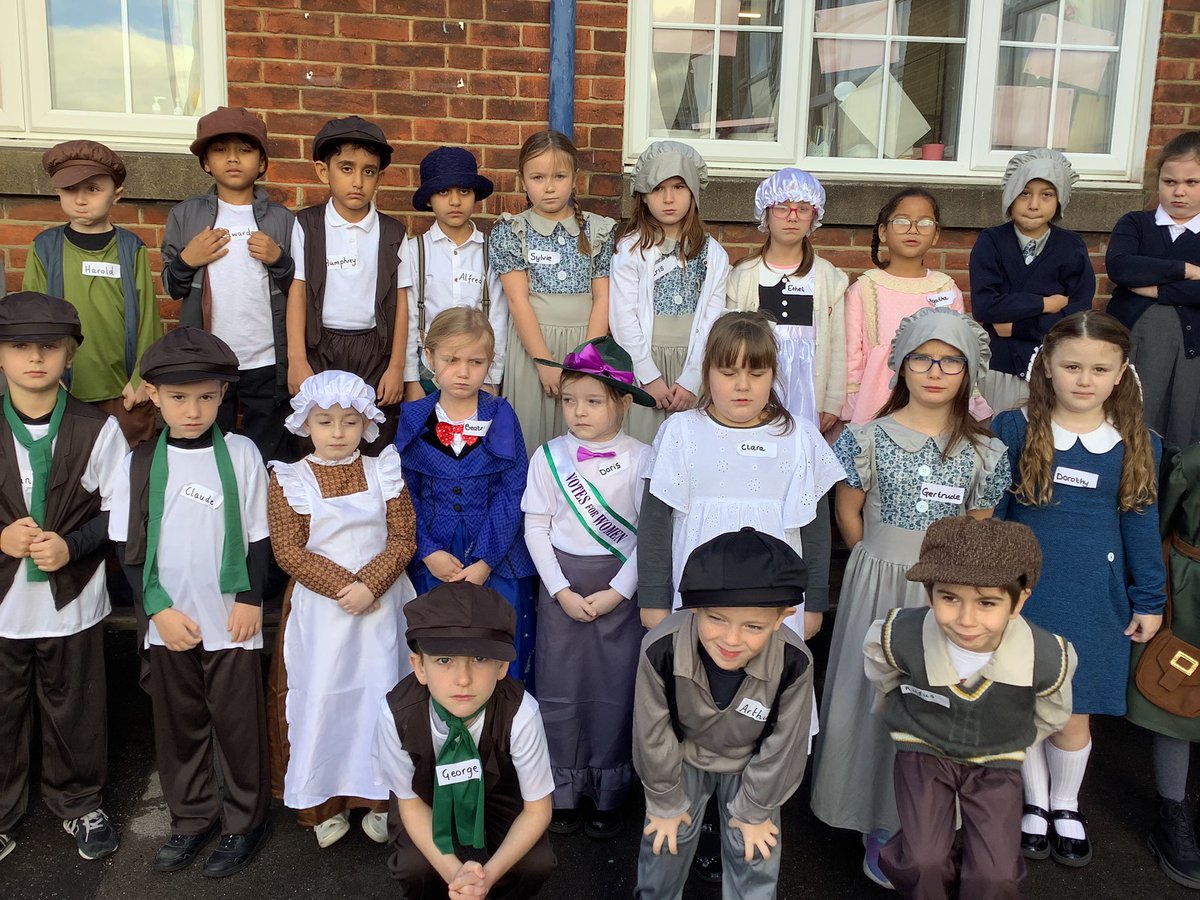 LangtonsInfant's tweet photo. Year 2 took a trip back in time and experienced a Victorian school day. https://t.co/Hm4guOllcN