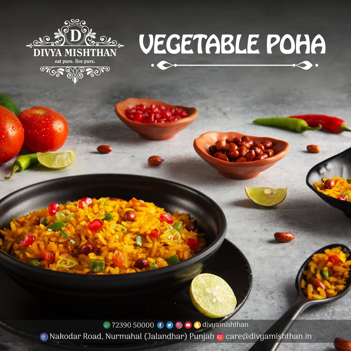 The most delicious poha, a popular Indian Snack, is made with flattened rice, spices, peanuts, curry leavs and lemon wedges.

For Order call/whatsapp:
72390-50000

#vegetablepoha #poha #freshvegetables #veggies #vegetables #rice #spices #peanuts #curryleaves #lemon #divyamishthan