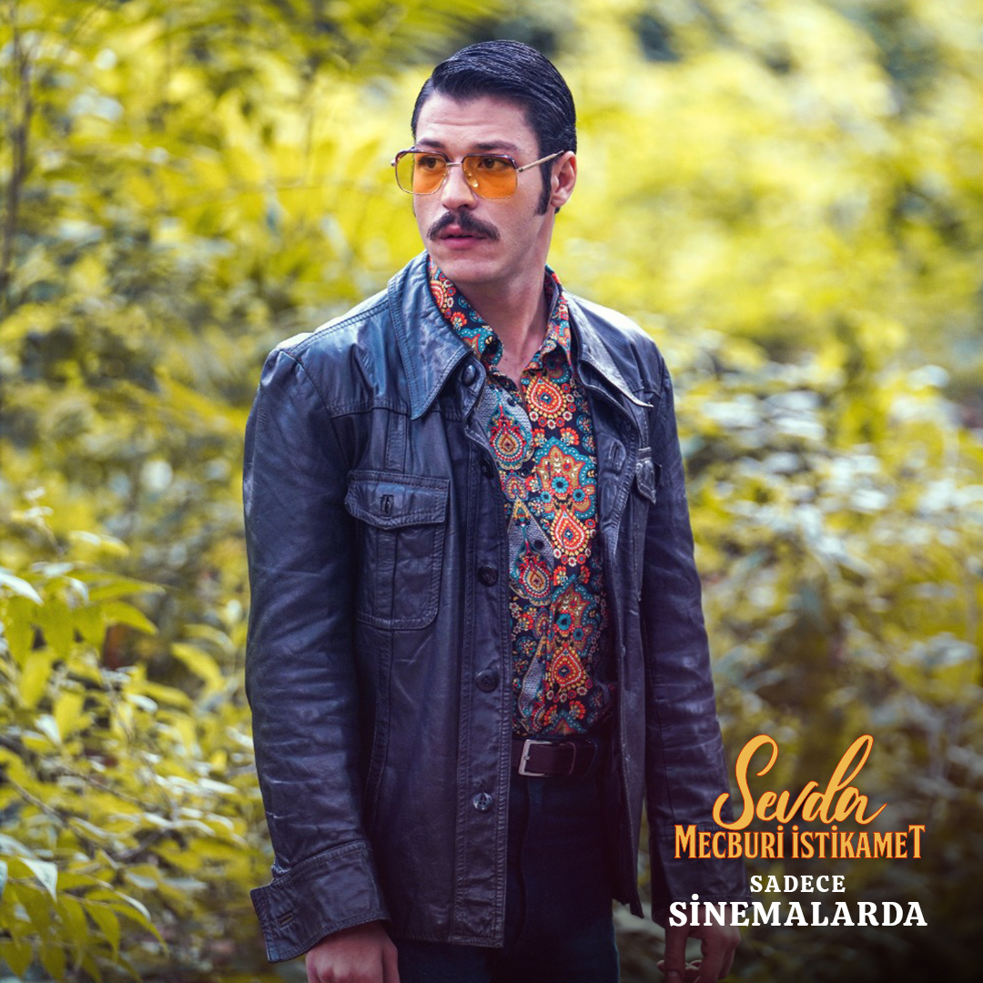 orchestracont's tweet photo. Filmden kareler 🙌

Çağan Irmak imzalı Sevda Mecburi İstikamet şimdi sadece sinemalarda, sinema salon listesi ve bilet almak için biodaki 👆linke tıklayınız.
#SevdaMecburiİstikamet https://t.co/ez36hWbHJE
