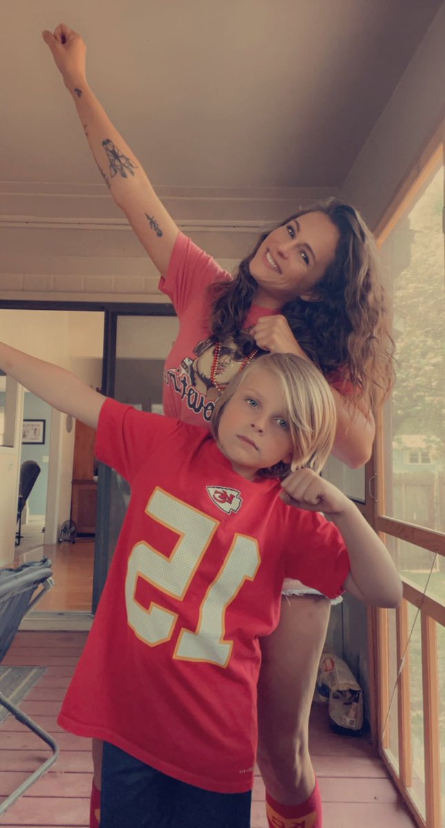 Krisstyn88's tweet photo. Never missing a game is our tradition!! ❤️❤️❤️@GEHAField #GEHASweepstakes #ChiefsKingdom https://t.co/xOHdfSczEO
