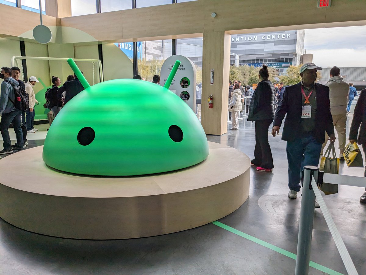 Robin Caroff tweet media