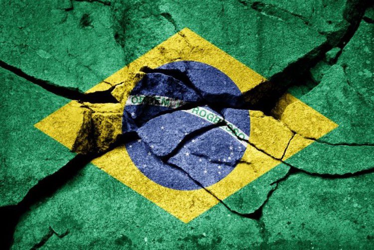 emersoncaio's tweet photo. @LulaOficial "Ordem e Progresso"...crescemos pautados nisso e, sim temos muitos defeitos e falhas, mas temos que ter um único norte... Se uma parcela ínfima da população acredita que o "Progresso" precede a "Ordem" optando pela desordem como caminho ao progresso??? tal grupo não aprendeu..... https://t.co/woZ2XJbDNb