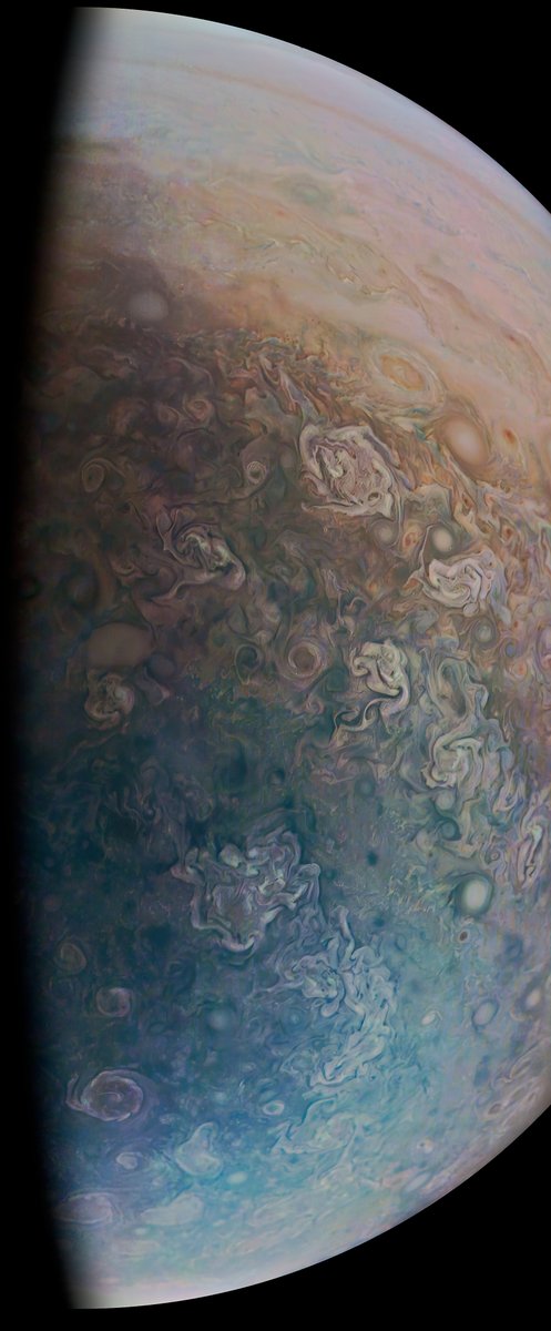 LPipplo's tweet photo. Here are the first two images processed by our #Artificial_Intelligence model from the #47th #perijove taken by the #NASA's #Juno probe on 14 December 2022. The photos used are 86 (https://t.co/f9OF1HtR84) and 82 (https://t.co/84CTXzUIfi).
๐Yours #Pipplo! https://t.co/gw2pf0XgrH