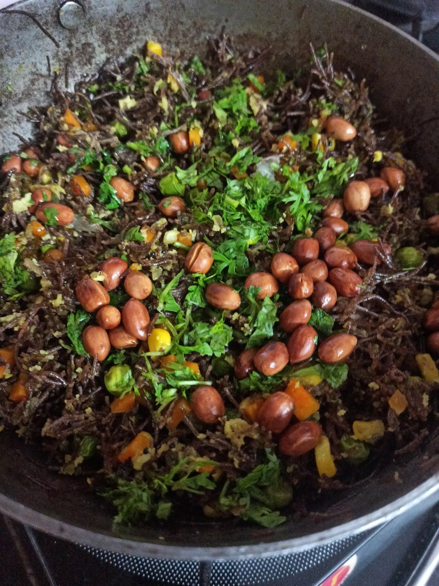 Rohinips1's tweet photo. Ragi noodles, hatke dinner
#mondaydinnerscenes #milletbased #Vegan https://t.co/huhnakzklk
