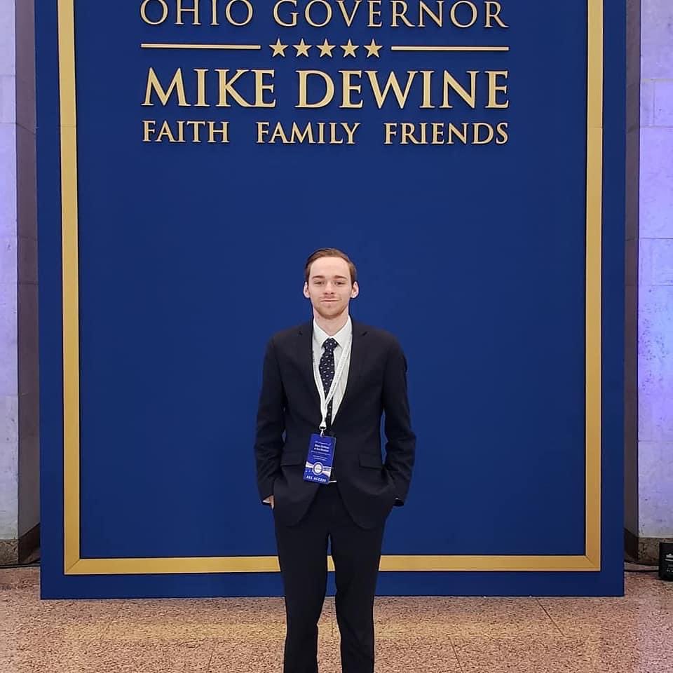 JConnOhio's tweet photo. Four years ago vs. today #DeWineHustedInaugural #WinningForOH https://t.co/JtF1ulwKZT