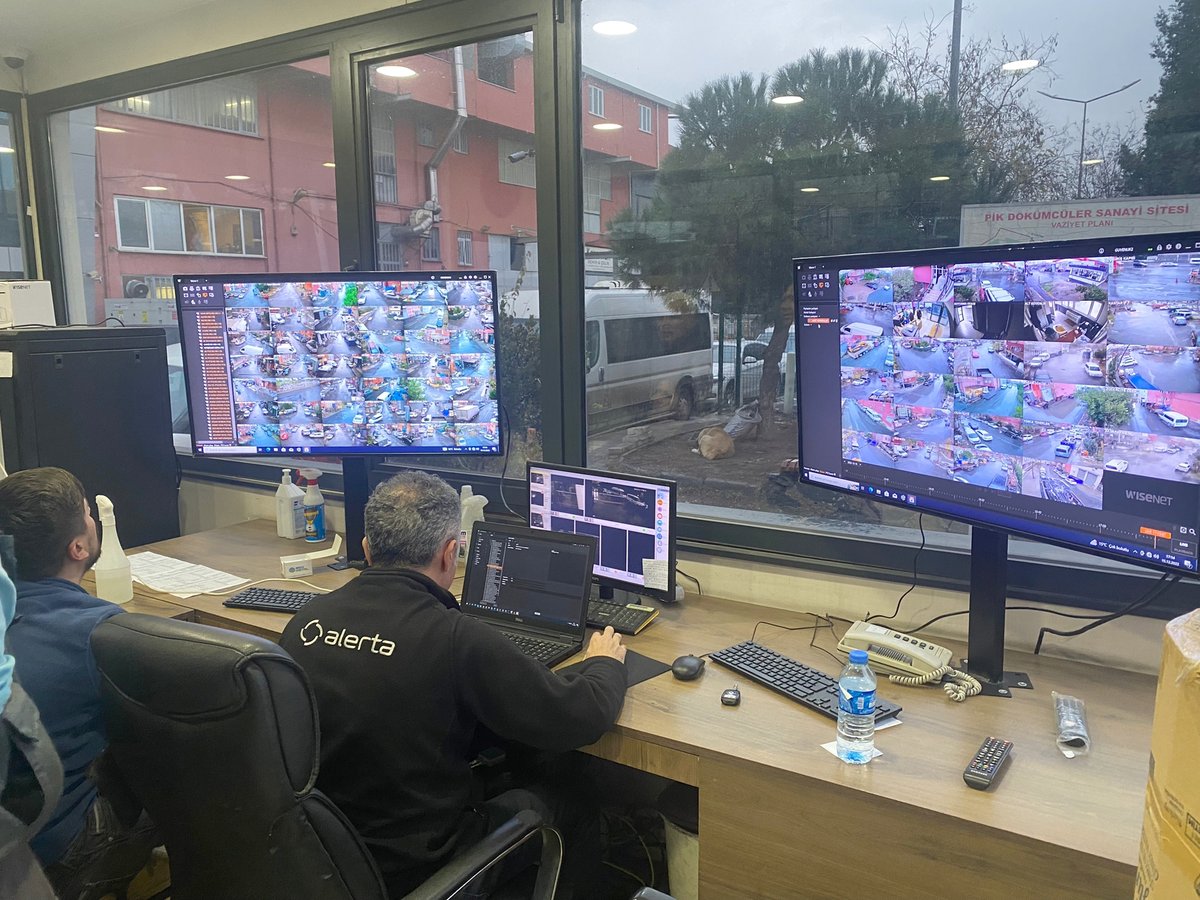 HanwhaVisionEU's tweet photo. Another Hanwha Techwin CCTV installation completed 👏👏.
Over 150 products installed by Treo Güvenlik with Alerta Elektronik for the İkitelli Pik Dokumculer Sitesi project in Instanbul.
#HanwhaTechwin #cctv #installation #wisenet #Alerta #TreoGüvenlik https://t.co/r3FNGlOV00