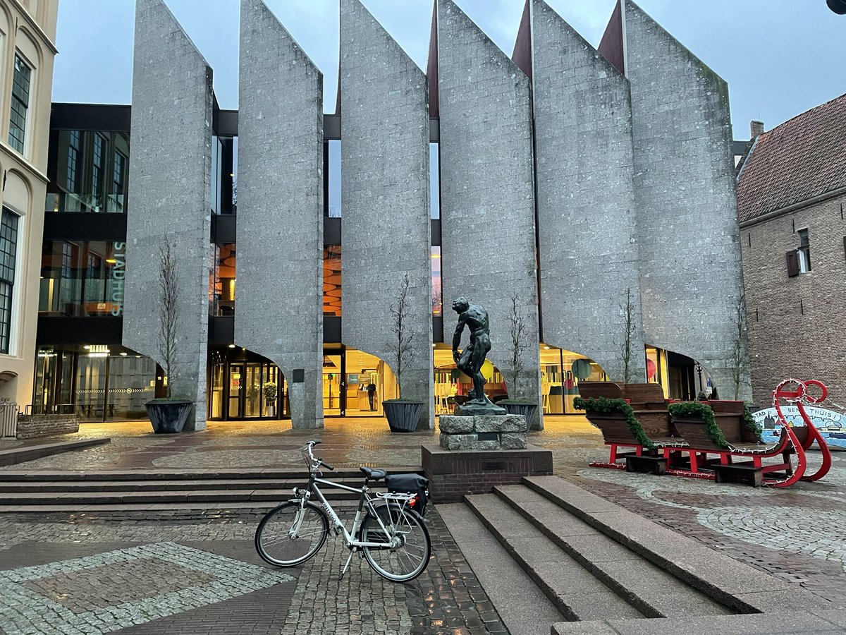 MvPetegem's tweet photo. Nieuw jaar, nieuwe klus. Vandaag gestart als interim beleidsadviseur HR bij de gemeente Zwolle. Op het fietsje naar het werk dus vanmorgen! https://t.co/UGVt2Lwgvr