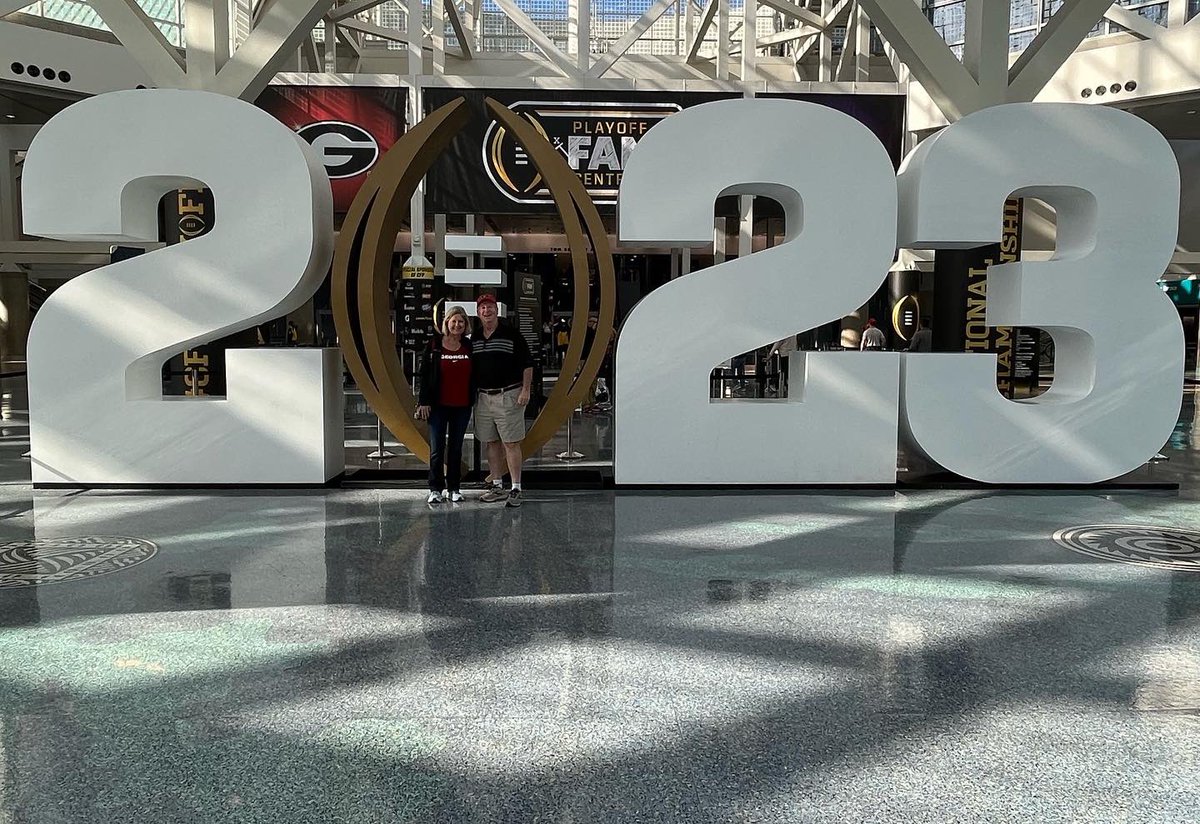 tinrodd's tweet image. #BeatTCU #GoDawgs