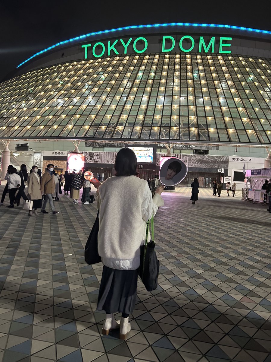 MYb9z's tweet photo. 昨日武道館からそのままの足で東京ドームに行ってきましたが、いつか単独で東京ドームでやろうねって願掛けしてきたんですよね。
INI、もっともっと大きくなろうね https://t.co/MwMKhZaIuA