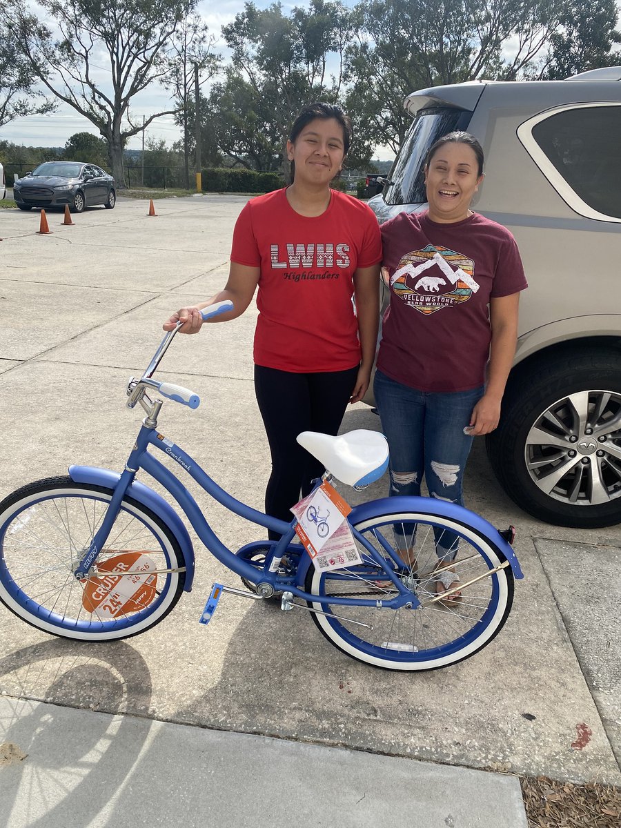 VictoryRidge's tweet photo. VRA would like to give a HUGE SHOUT-OUT AND THANK YOU to Mulling Insurance Agency, Inc. and Lake Wales Care Center (@LWCareCenter) for donating bicycles and gifts to our students for the holidays.
We are so grateful for your continued support year after year!
#VRAPRIDE https://t.co/Emxi8Zv8An