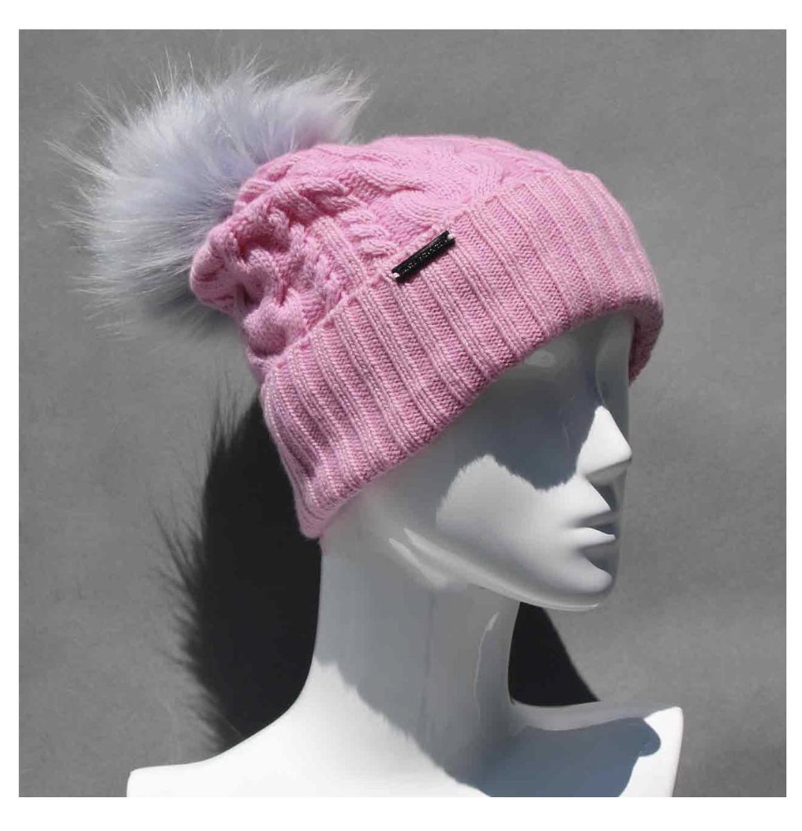 kate__stoltz's tweet photo. Silver and pink perfect for Valentineβs Day dates πππ
.
https://t.co/owov2Fvzke
.
#pinkhat #cableknithat #silverskirt #katestoltz https://t.co/C399QEemuF