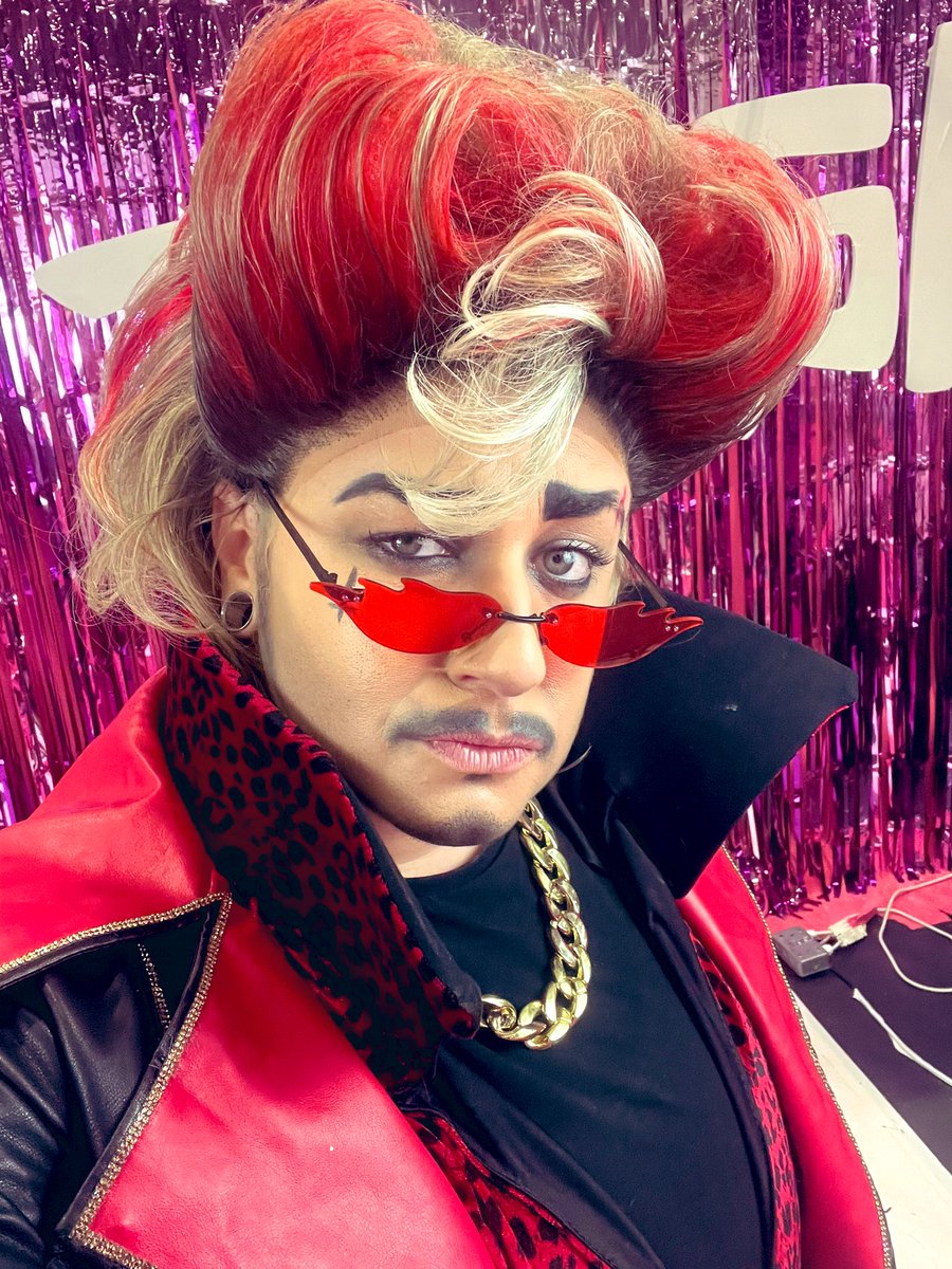 LoUis CYfer tweet media