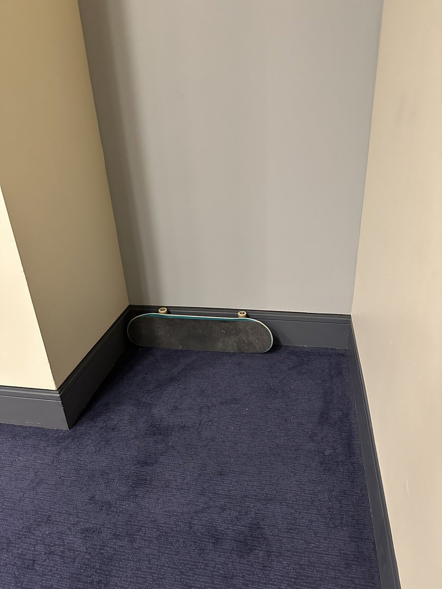 3rdDegreeBurns tweet media