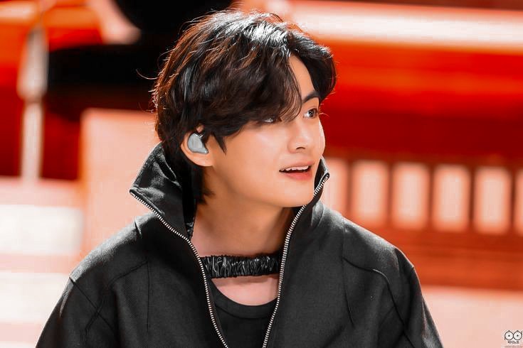 archivefortae's tweet photo. Oh lord he's so pretty?! https://t.co/QFUQ80OkCT