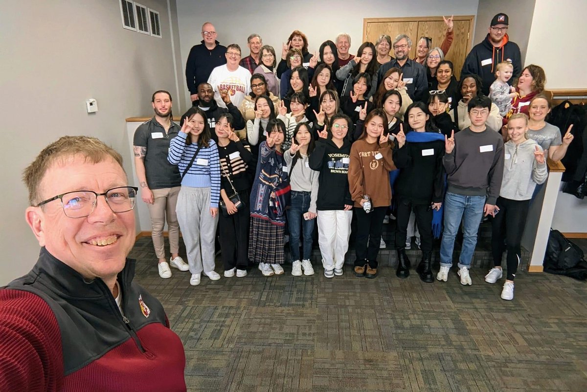 NSU_StudyAbroad's tweet photo. First friendship family program of 2023 
We welcome our new students ❤️💛
#nsustudyabroad #northernstateu #studyabroad #wolvesabroad https://t.co/FK60HTZKys