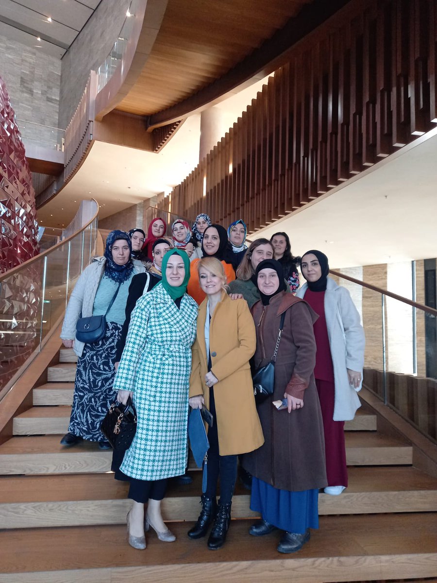 İçişleri Bakanımız Sayın Süleyman Soylu önderliğinde yürütülen İstanbul Valisi Sayın Ali Yerlikaya ve İlçe Kaymakamımız Sayın Ali İkram Tuna'nın da katılımlarıyla gerçekleştirilen "En İyi Narkotik Polis ANNE " Proje tanıtım toplantısındaydık. <a href="/Selman75394485/">Selman</a> <a href="/MelekBozakr2/">Melek Boz Çakır</a>