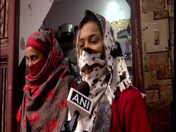ani_digital's tweet photo. Delhi hit and drag case: Police registers FIR in theft case at deceased Anjali's house
Read @ANI Story | https://t.co/wXB43JOSLt
#DelhiHitandRunCase #KanjhawalaCase #DelhiPolice https://t.co/kJIV0AAUo1