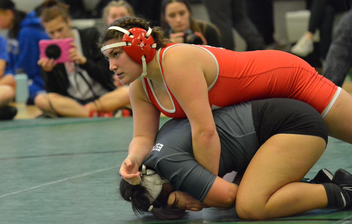 derekwwiley's tweet photo. Check out last week's top performances in wrestling, basketball and powerlifting: https://t.co/NzS59pK2Kv

@blhsathletics @LVPioneers @TongieHigh @LansingLionsLL #kspreps https://t.co/GjztQc5Bei