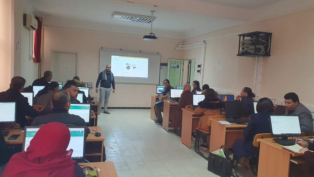 univ_tizi's tweet photo. 💠Dans le cadre des formations au télé-enseignement, sur la plateforme Moodle, lancées par le Centre des Systèmes et Réseaux de l’UMMTO et qui s’inscrivent dans le programme du Bureau de Stratégie Numérique....
#csricted #moodle #BSN #ummto https://t.co/xLkjNgoZuy