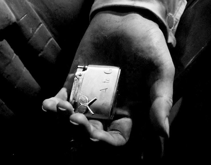 francosiri98's tweet photo. 'Strangers on a Train' (1951) de Alfred Hitchcock. 

PELICULÓN. https://t.co/1VrPcOTjEs