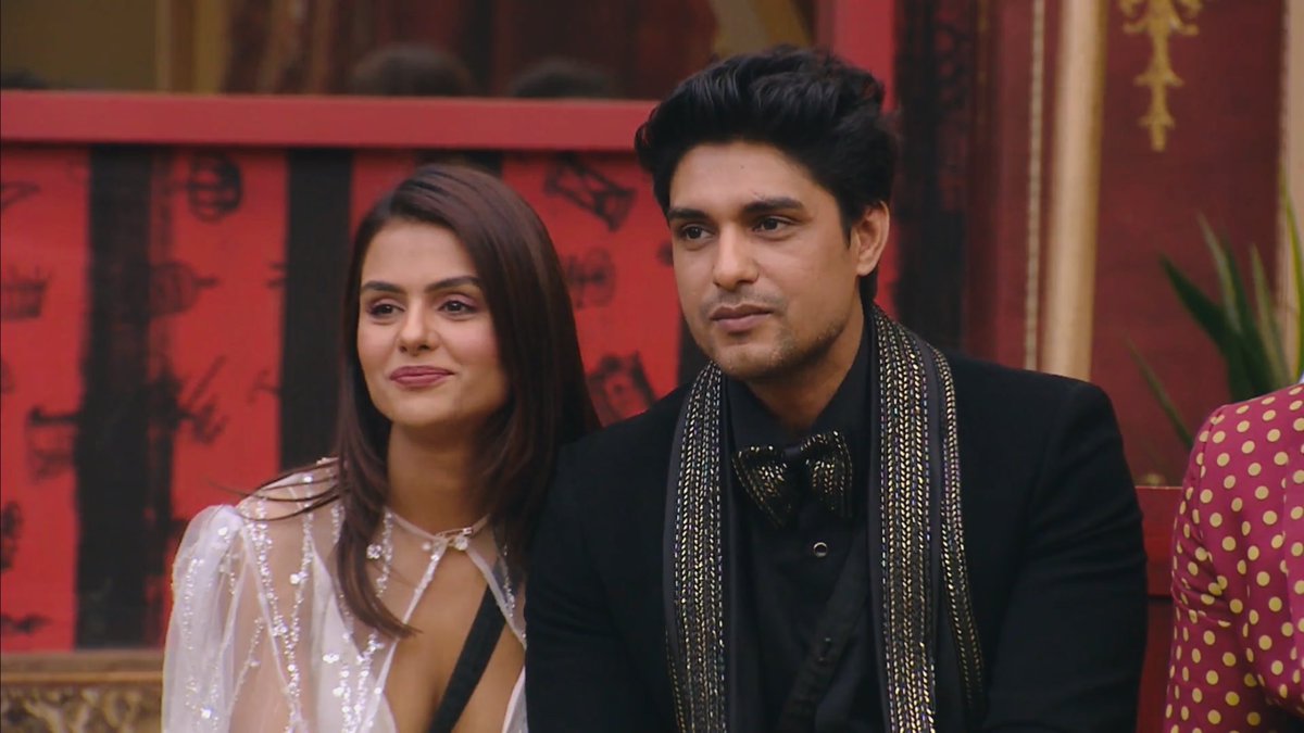 vineeta_rai_'s tweet photo. #PriyankaChaharChoudhary is the only contestant who play alone with all dignity .. Every contestant in #BiggBoss targeting her in fact our host #SalmanKhan𓃵 do the same.. Hope she will win the show.. Most deserving.. #AnkitGupta https://t.co/33dH9qrrqy