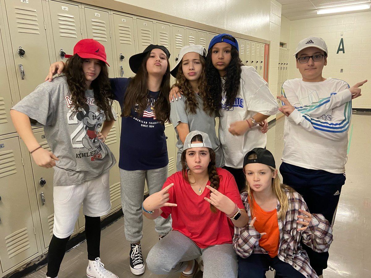 bstrippoli1's tweet photo. @AdamSandler Here are some more pics from our Adam Sandler Day! @LFPrincipal1 https://t.co/dJcKSXLUwH