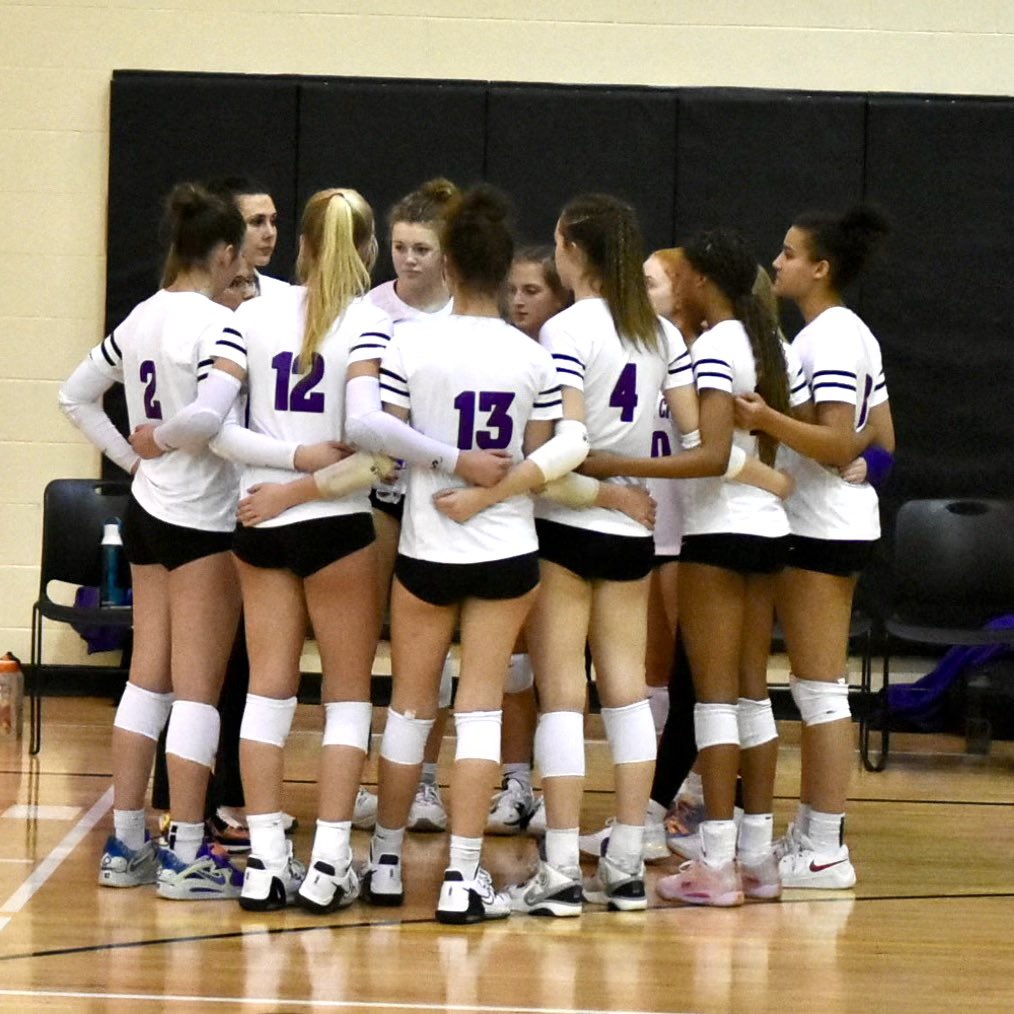 Congratulations to 15 Purple on their second place finish in the 15/16 Girls division at Early Bird Shootout. Great job ladies 🔥 <a href="/CCVBCrecruit/">Circle City Volleyball Recruiting</a> #circleproud
