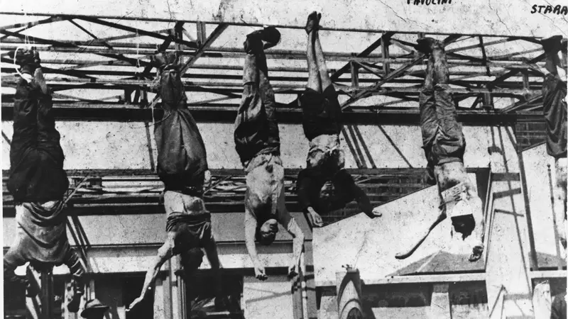 neucirmagalhaes's tweet photo. Só uma lembrança. Fascismo não se contemporiza https://t.co/l9csgbVnTZ