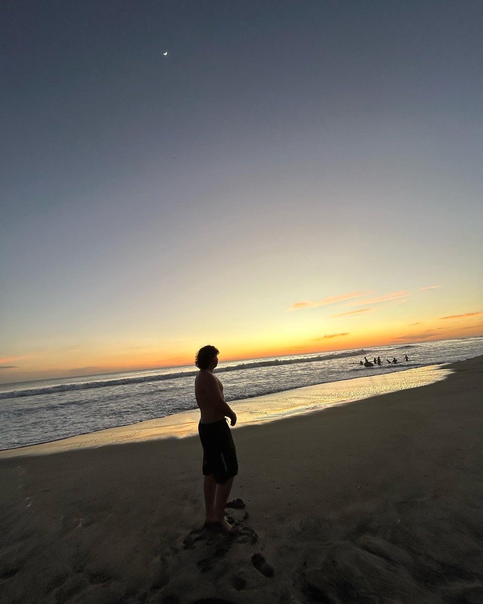 untitled_darwin's tweet photo. La Paz💙🤍💙 https://t.co/yrlnxM4N3p