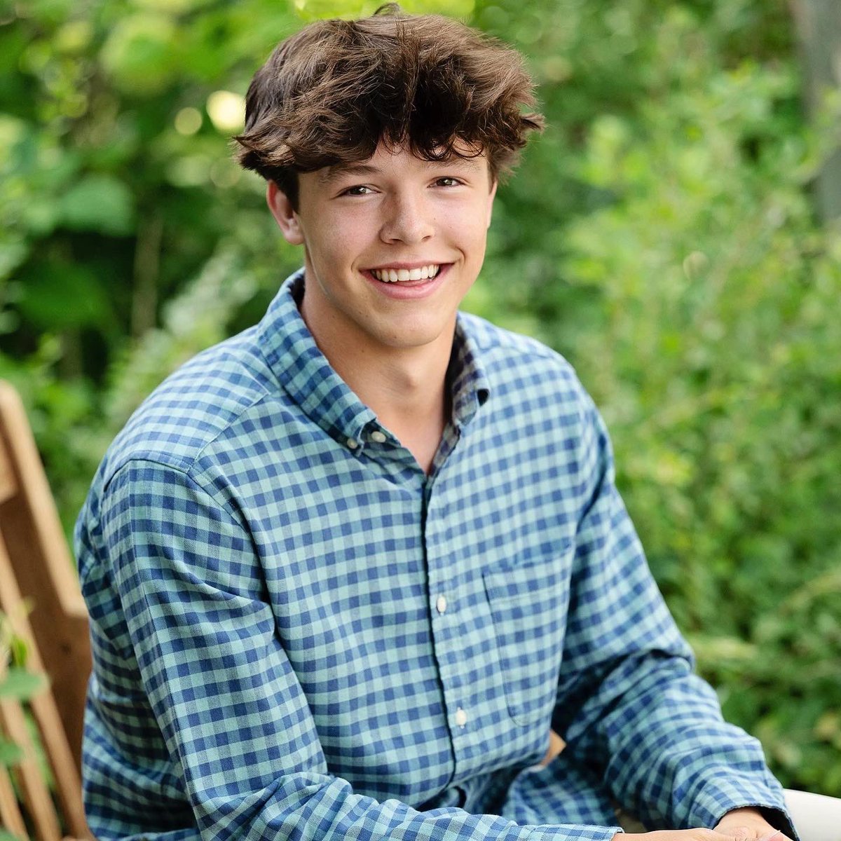 🚨Senior Spotlight🚨
 #27 Ryan Baird 
1️⃣ Nickname? Bairdo