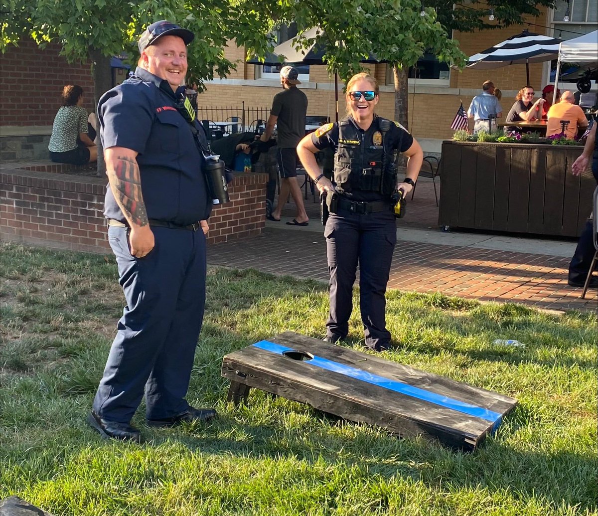 WFRDva's tweet photo. It’s National Law Enforcement Appreciation Day. #WFRD appreciates our officers and deputies and all law enforcement everywhere! Thank you for everything you do to keep our community safe. 💙
@WinchesterPD
#cityofwinchester #NationalLawEnforcementAppreciationDay https://t.co/W6mtbccGBZ