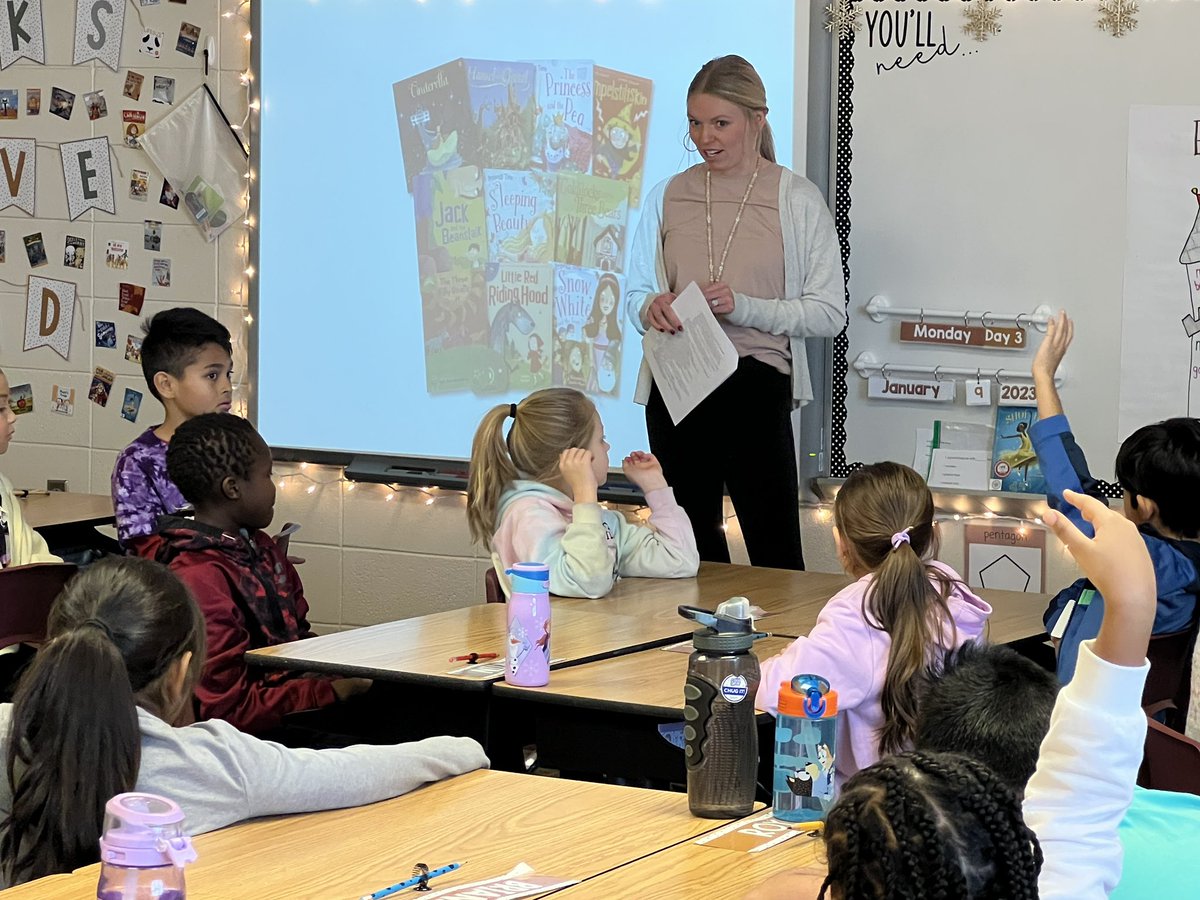 We saw phenomenal co-teaching in our Learning Lab today for our apprentices. Wow, those 3rd grade teachers are impressive!! I learned so much about great teaching strategies &amp; saw adults who clearly love their students!!#AmericasSchool #AllMeansAll <a href="/IADeptofEd/">Iowa Department of Education</a>  <a href="/StormLakeCSD/">Storm Lake CSD</a>