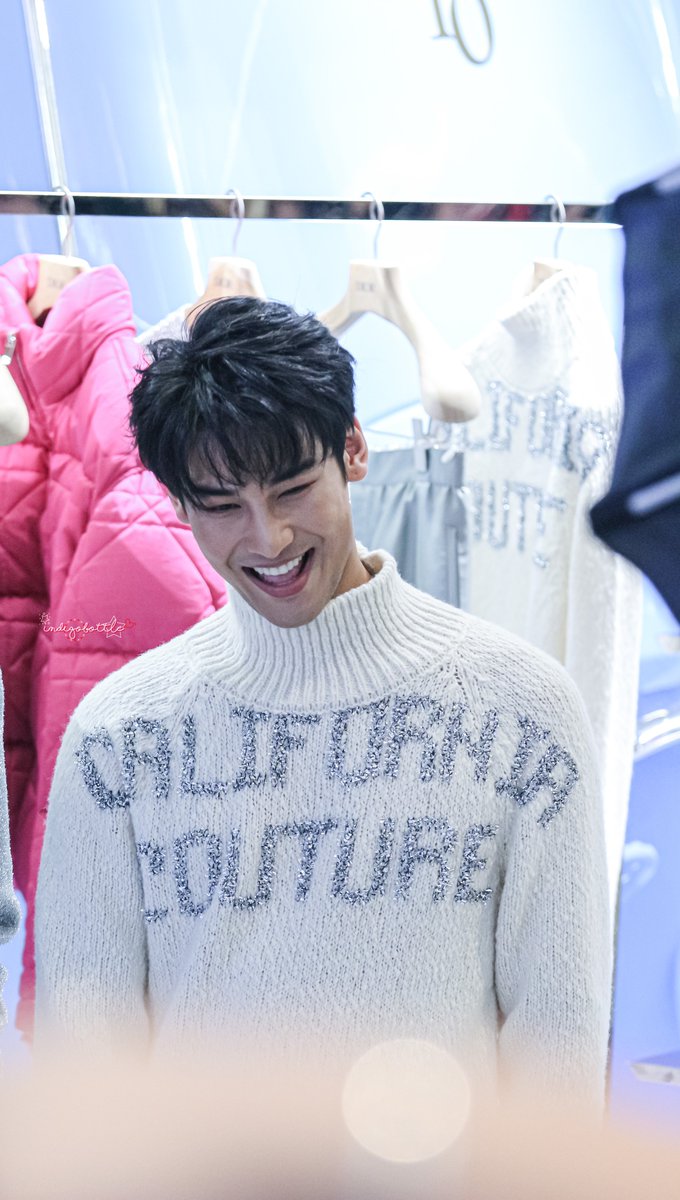 indigo_bottle94's tweet photo. วันนี้เธอมันเป็นน่าร้ากกกกกฉุดๆ 💕🥹
@Nnattawin1 
#MileApoxDior
#Nnattawin 
#apocolleagues https://t.co/dadWiFprC6