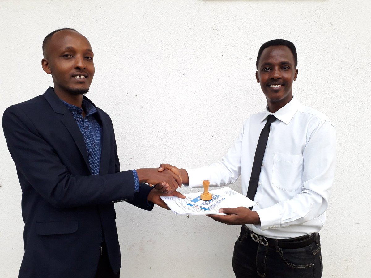 Klub der Medizin und Deutsch in Burundi tweet media