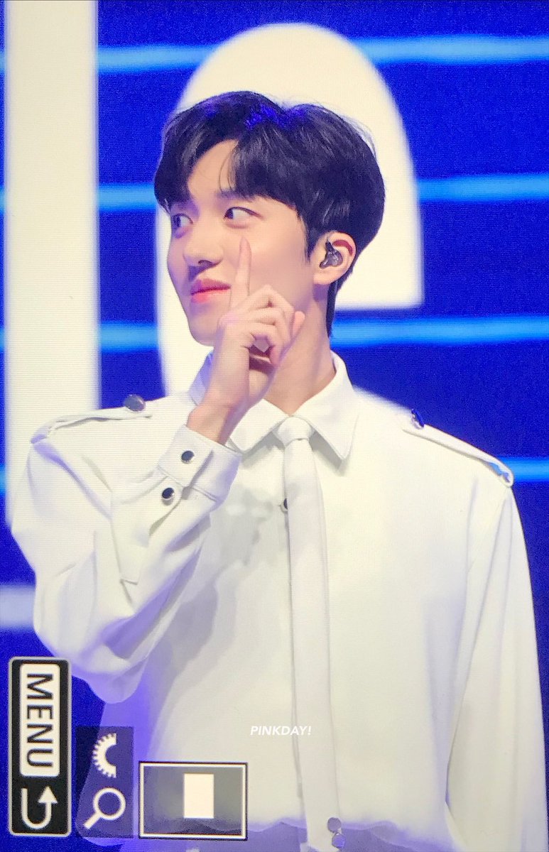 kangchanhee_com's tweet photo. #찬희야애정해 🍒

230109

#에스에프나인 #SF9 #강찬희 #찬희 
@SF9official https://t.co/VXCqyeq0LR