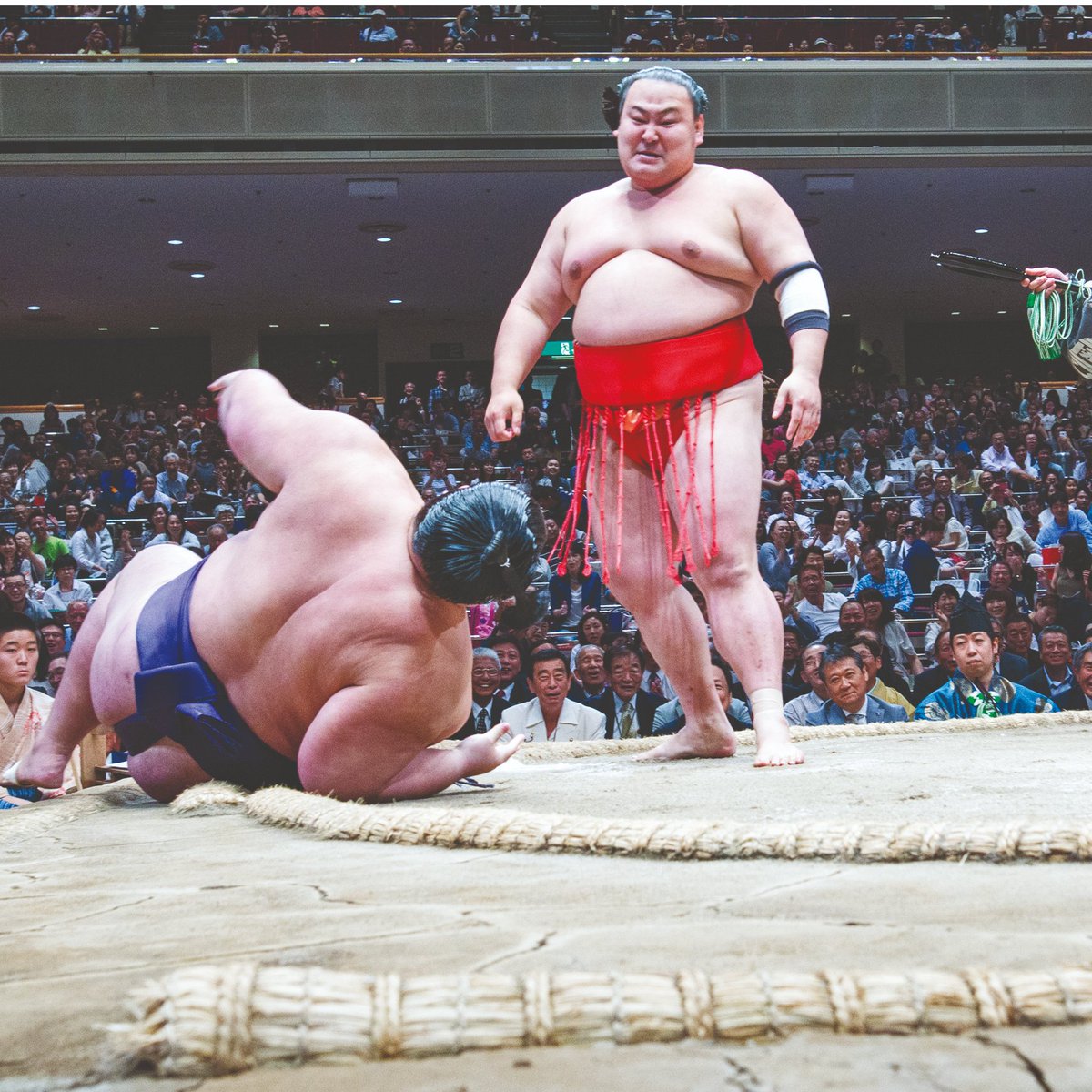 AmmonitePress's tweet photo. Please check out another great interview with @Lord_K2_ about his #photobook SUMO. Thanks to @Growcoot of  @petapixel for this! #SumoWrestling #DavidSharabani
https://t.co/HnTICJID53 https://t.co/L45S4HQLmI