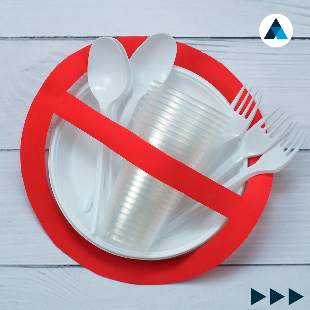 NationwidePaper's tweet photo. While the government confirms today the ban on Single Use Plastics (SUPs), Nationwide Paper has been moving towards more sustainable paper packaging for all its customers and aims to become carbon neutral by the end of 2050.
#noplasticwaste  #nationwidepaper #sustainablepackaging https://t.co/oYfuX6nXG9
