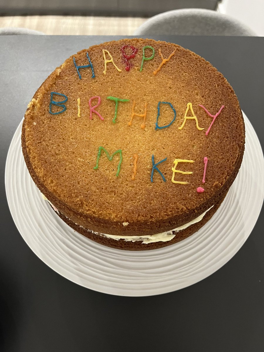 Happy Monday and a big Happy Birthday to Mike S! 🎂🥳 thank you to Georgia Dodd  for the lovely cake… it was delicious!!! 😋🍰🎂 #HappyMonday