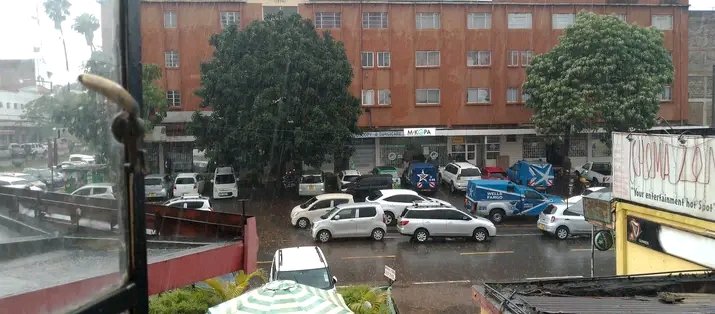 AlexWaNyandarua's tweet photo. Am hereby  informed that Nyeri is raining heavily after  kingpin  Rigathi Gachagua @rigathi a.k.a Riggy G  faced Mt Kenya to pray for blessings.

Hapana chesa na vatoto va Mau Mau 😀 https://t.co/kDbWtglOpT