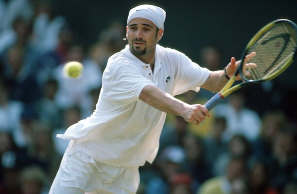 kevinsmith715's tweet photo. @Wimbledon https://t.co/ZSf4Owpxej