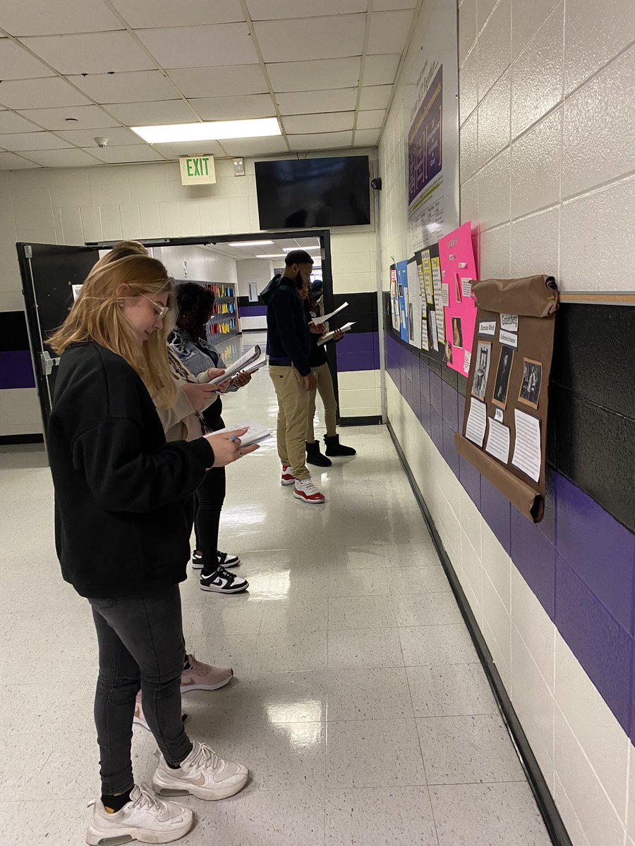 MilliesHistory's tweet photo. Day 1 of the 2023 Spring Semester and we are off to a great start! Renaissance Figure Scavenger Hunt! #BecauseWeAreWEST #ThisIsHowWeDoIt https://t.co/hnjA60rgGz