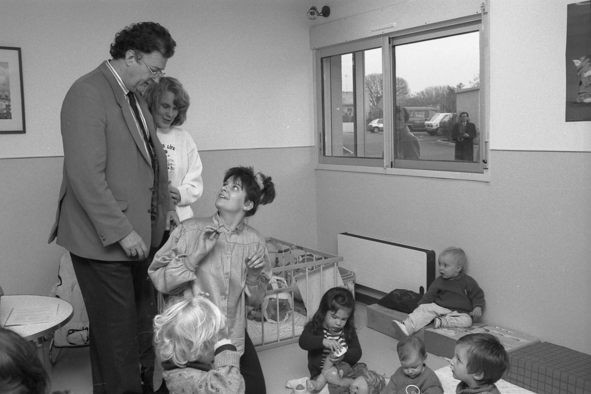 ArchivesMtp34's tweet photo. Mercredi #jourdesenfants #cestarrive #cejourla le 11 janvier 1979 inauguration de la crèche parentale les Moussaillons à Figuerolles.
https://t.co/EIeTVhxtCa https://t.co/g2xZ3X8mGZ