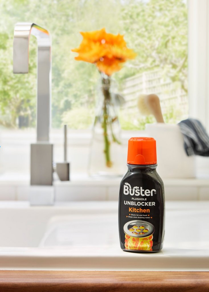 BusterProducts's tweet photo. The Buster Kitchen Plughole Unblocker heats up within your U-bend to melt away trapped fat and food debris causing slow-draining water in your kitchen sink. Pick up a bottle from your local supermarket #BustOutTheBuster #RightProductRightJob #kitchenclean #sinkclean https://t.co/WdwspeF5ql