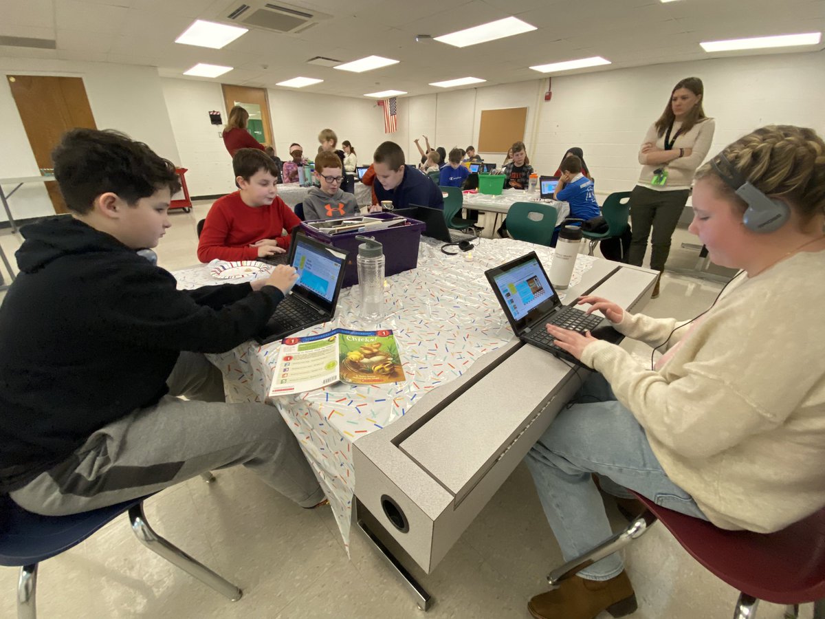 Mrs. Marlow tweet media