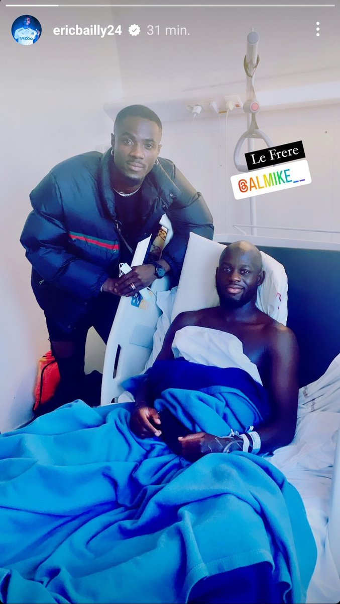 BeFootball On Twitter Eric Bailly S est Rendu Au Chevet D Almike 
