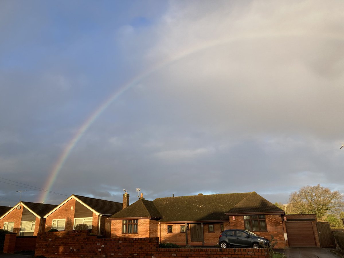 OffBalanceDanc2's tweet photo. This time of year can be tough.
It can be a time of year that we lack motivation and feel low for many different reasons.
We would like to be your rainbow 🌈 🙌💜come and dance with us, contact info@offbalancedance.#communitydance https://t.co/z1CyE9zVIa