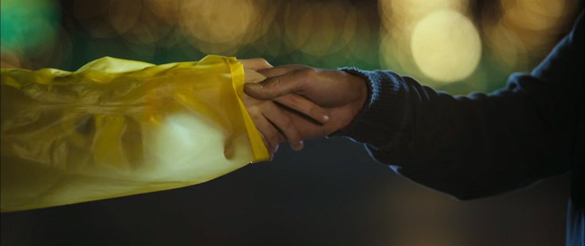 artistryhere's tweet photo. hues of hands — in films https://t.co/evP8w6fP8x