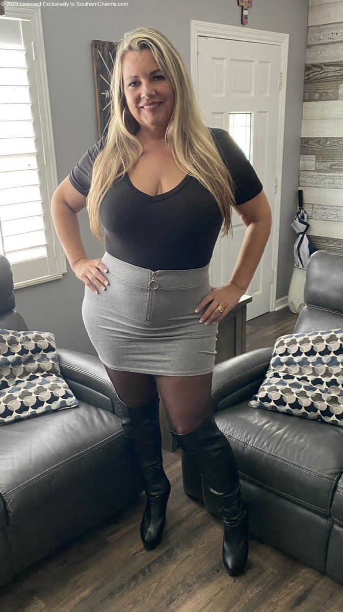 ball dresses backless