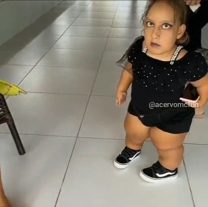 mc divertida de wandinha