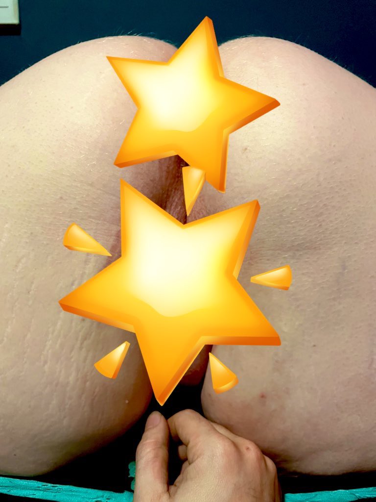 redheadedbabe4's tweet photo. https://t.co/hZnuF4q8Gl  you know where to find me #amateur_hotwife #onlyfansFree #onlyfansbabe #onlyfanspromo #assupfacedown #BigDaddy #BACKSHOTS #contentcreator #Spicy  #spicycontent https://t.co/DbGtXHGBs0